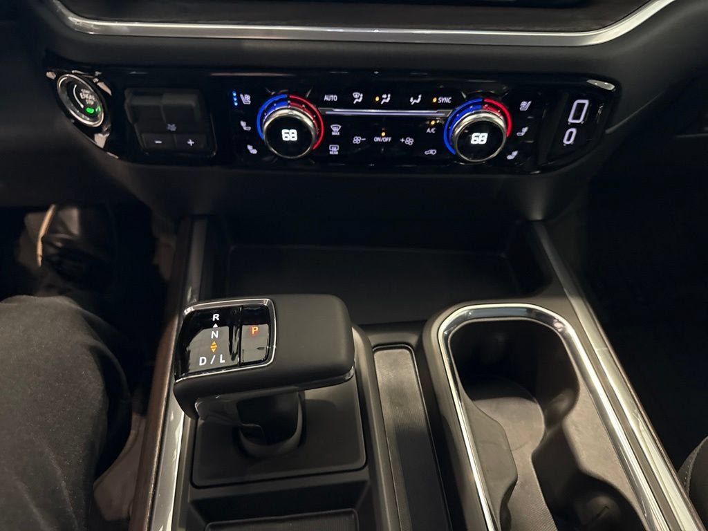 New 2026 GMC Sierra 1500 SLT w/ SLT Premium Plus Package AWD/4WD image 28