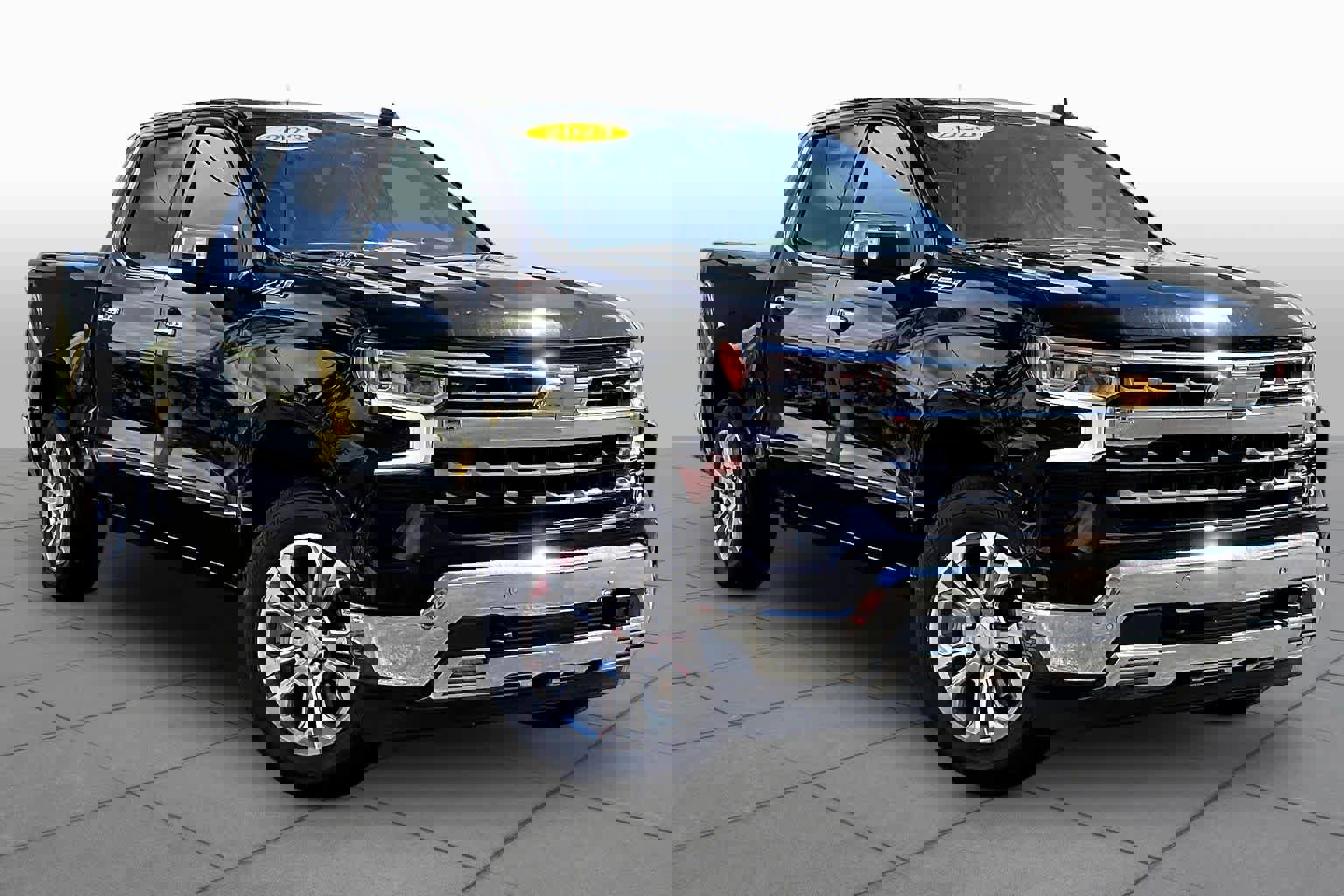 Used 2023 Chevrolet Silverado 1500 LTZ w/ LTZ Premium Package AWD/4WD image 3