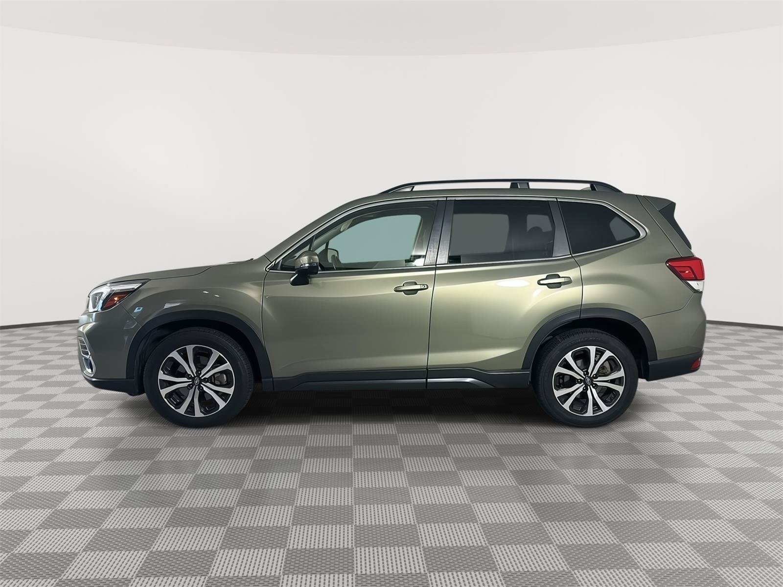Used 2020 Subaru Forester Limited AWD/4WD image 4