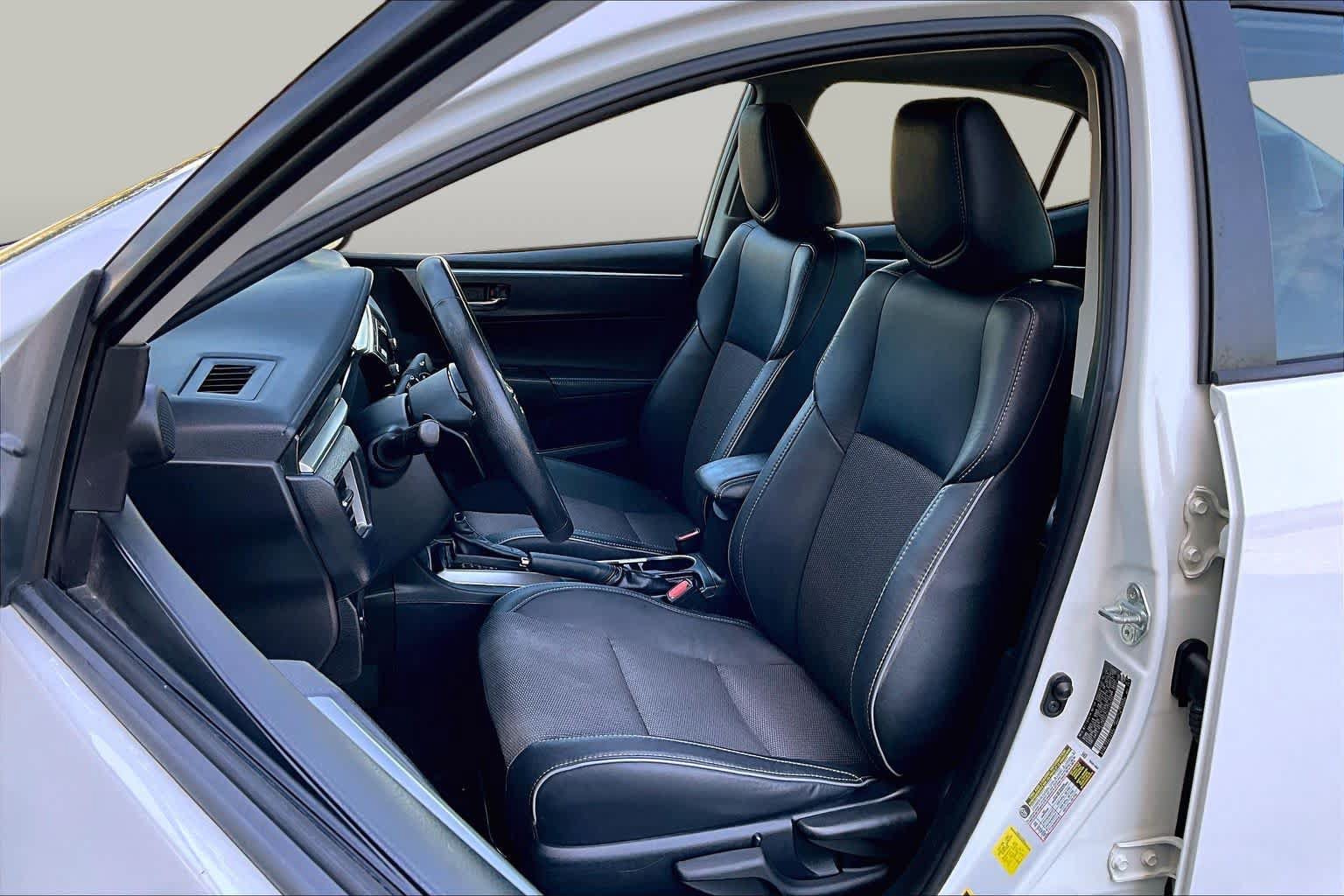 Used 2015 Toyota Corolla S FWD image 9