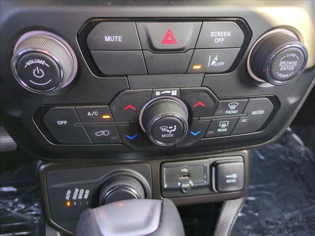 Used 2022 Jeep Renegade Altitude w/ Convenience Group image 15