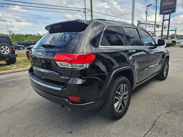 Used 2017 Jeep Grand Cherokee Limited image 9