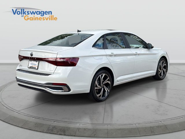 New 2027 Volkswagen Jetta SEL FWD image 4