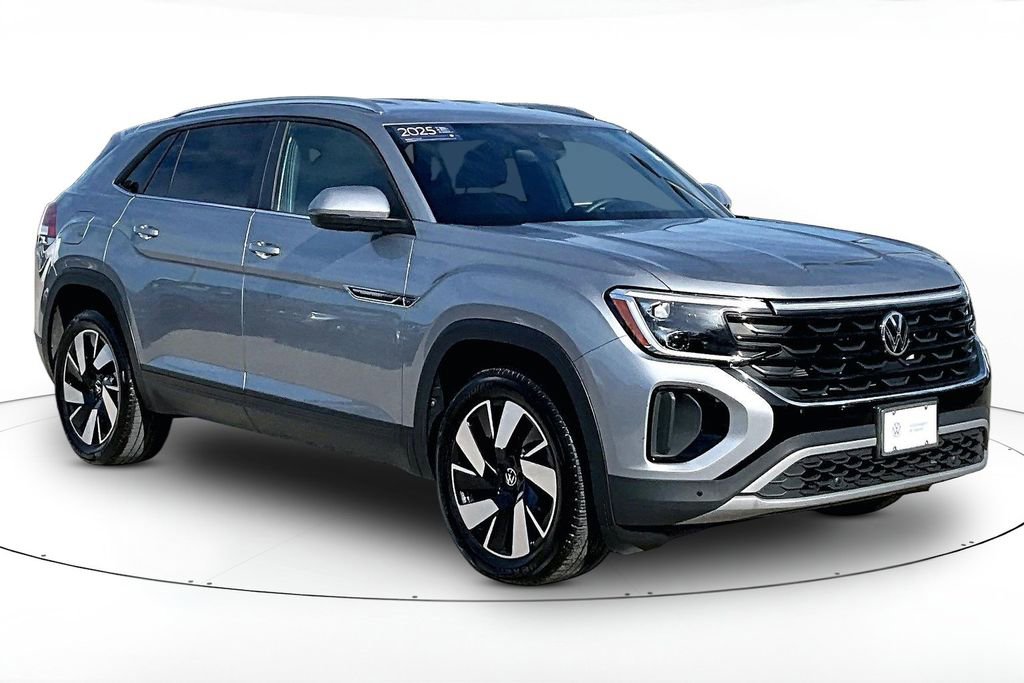Certified 2025 Volkswagen Atlas Cross Sport SE AWD/4WD image 1