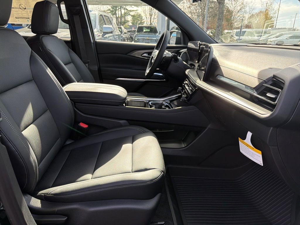 New 2026 Chevrolet Traverse LT w/ Midnight/Sport Edition image 23