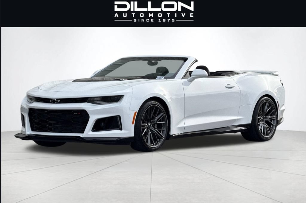 Used 2022 Chevrolet Camaro ZL1 RWD image 8