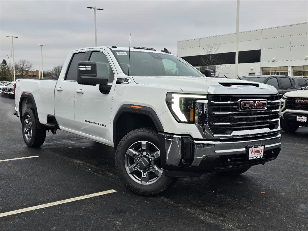 New 2026 GMC Sierra 3500 SLE image 2