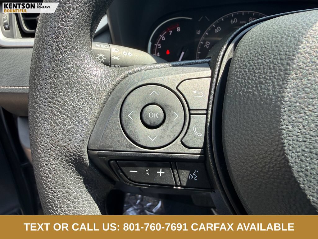Used 2025 Toyota RAV4 XLE AWD/4WD image 17