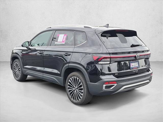 Used 2025 Volkswagen Taos SE FWD image 8