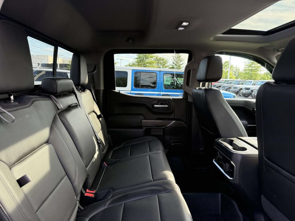 Used 2019 Chevrolet Silverado 1500 LTZ w/ LTZ Plus Package AWD/4WD image 17