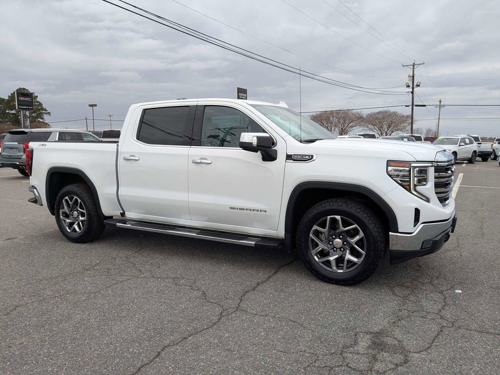 Used 2023 GMC Sierra 1500 SLT w/ SLT Premium Package image 3