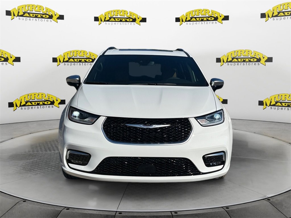New 2026 Chrysler Pacifica Pinnacle image 8