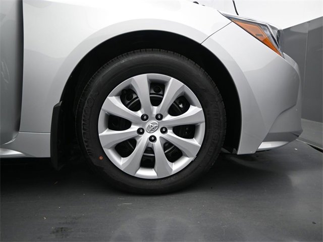 Used 2026 Toyota Corolla LE image 16
