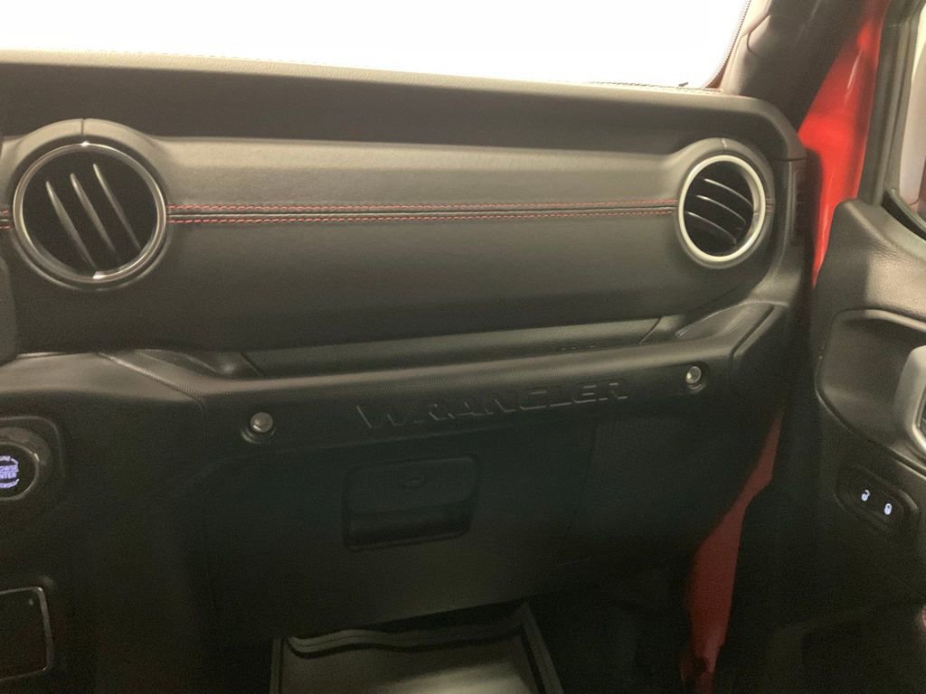 Used 2020 Jeep Wrangler Unlimited Rubicon w/ Quick Order Package 28Y Recon image 29