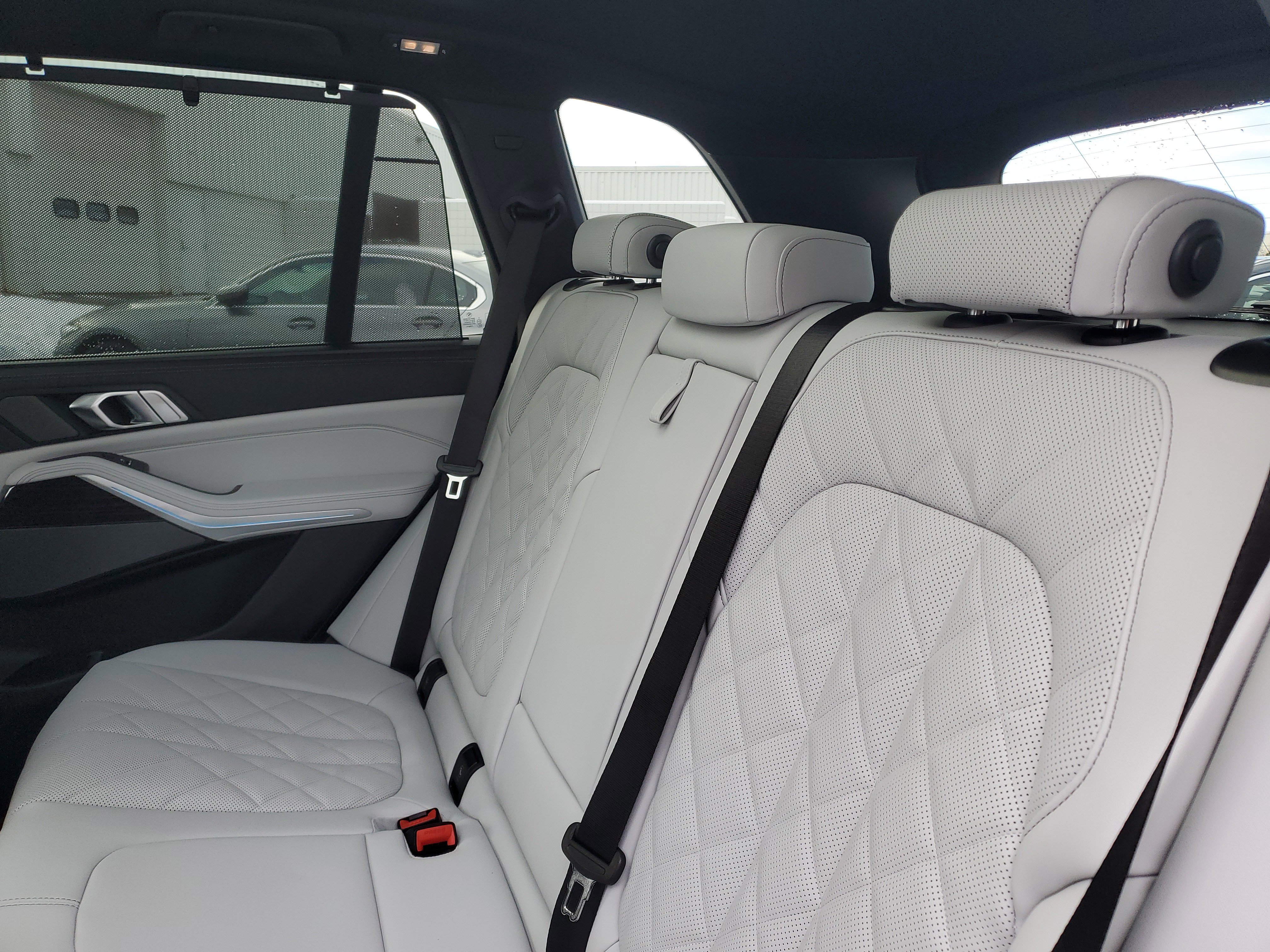 New 2026 BMW X5 xDrive50e image 24