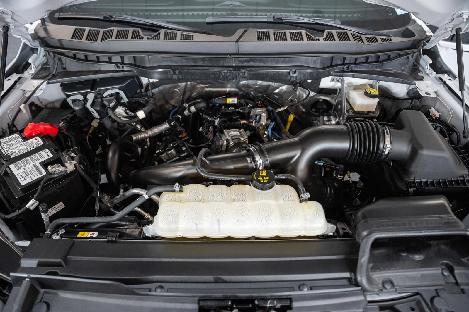 Certified 2023 Ford F150 Lariat w/ Equipment Group 502A High image 25