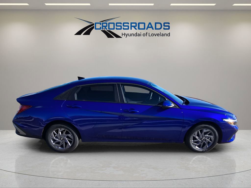 New 2026 Hyundai Elantra Blue image 6