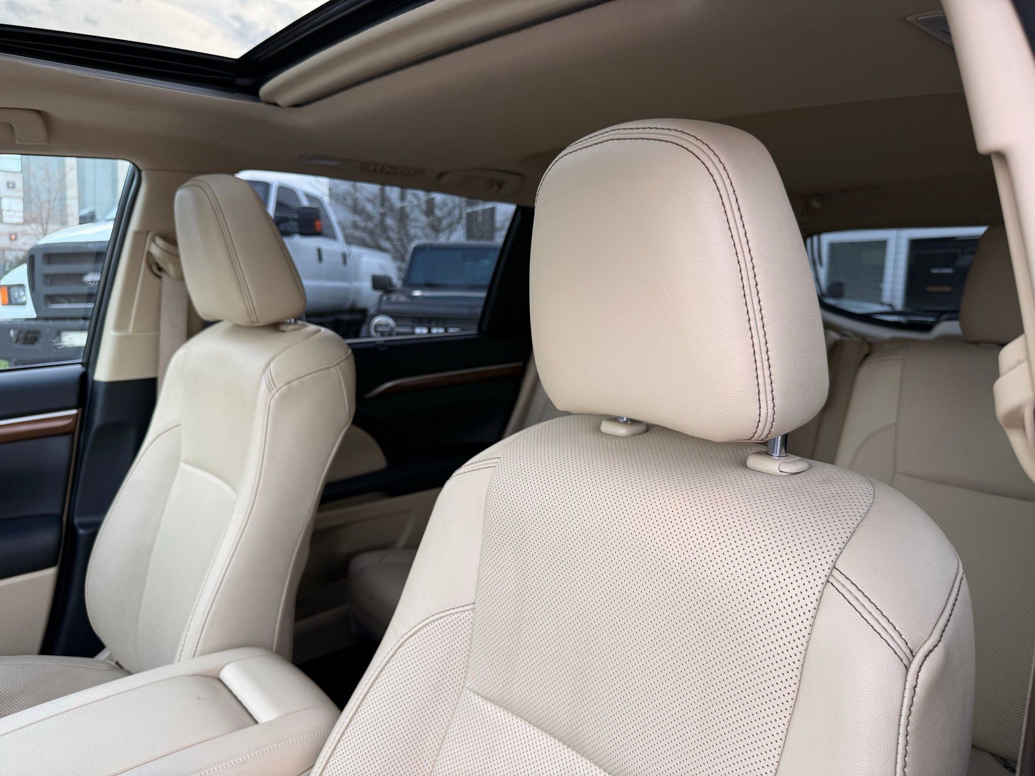 Used 2019 Toyota Highlander Limited AWD/4WD image 45