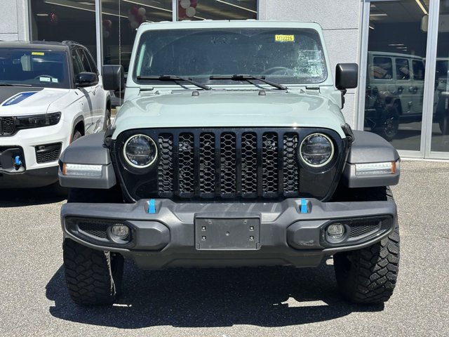 Used 2023 Jeep Wrangler Unlimited w/ Cold Weather Group AWD/4WD image 7