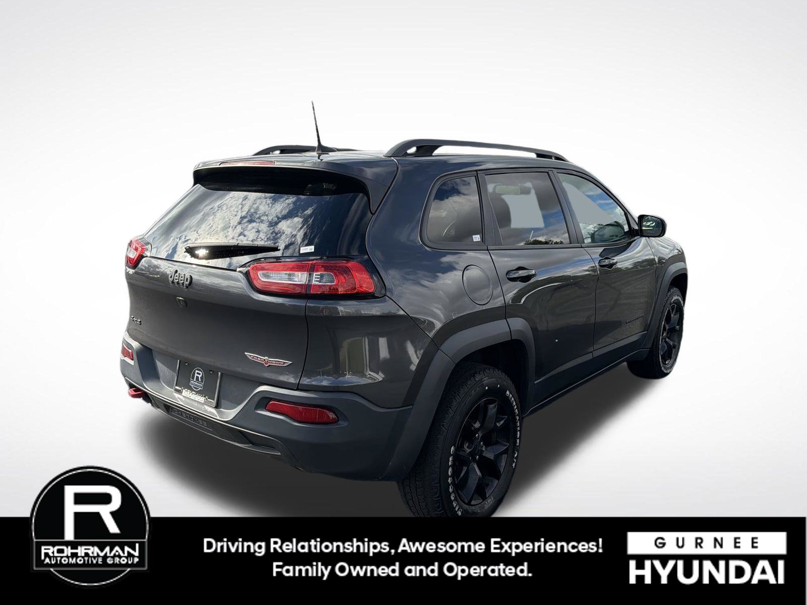 Used 2017 Jeep Cherokee Trailhawk w/ Comfort/Convenience Group AWD/4WD image 10