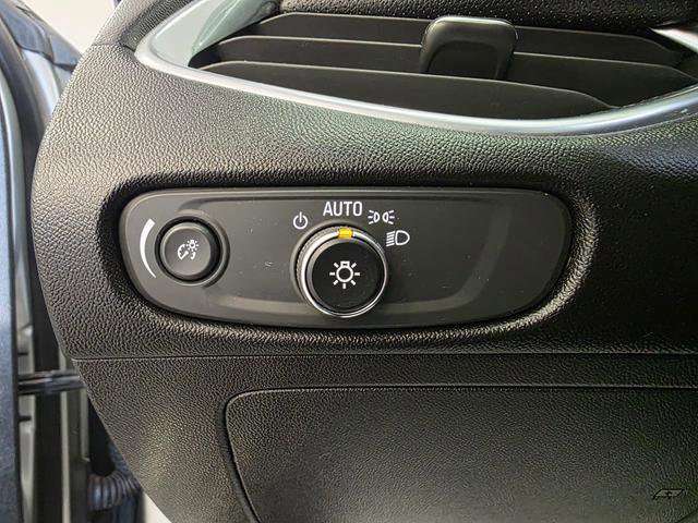 Used 2021 Chevrolet Malibu Premier FWD image 12