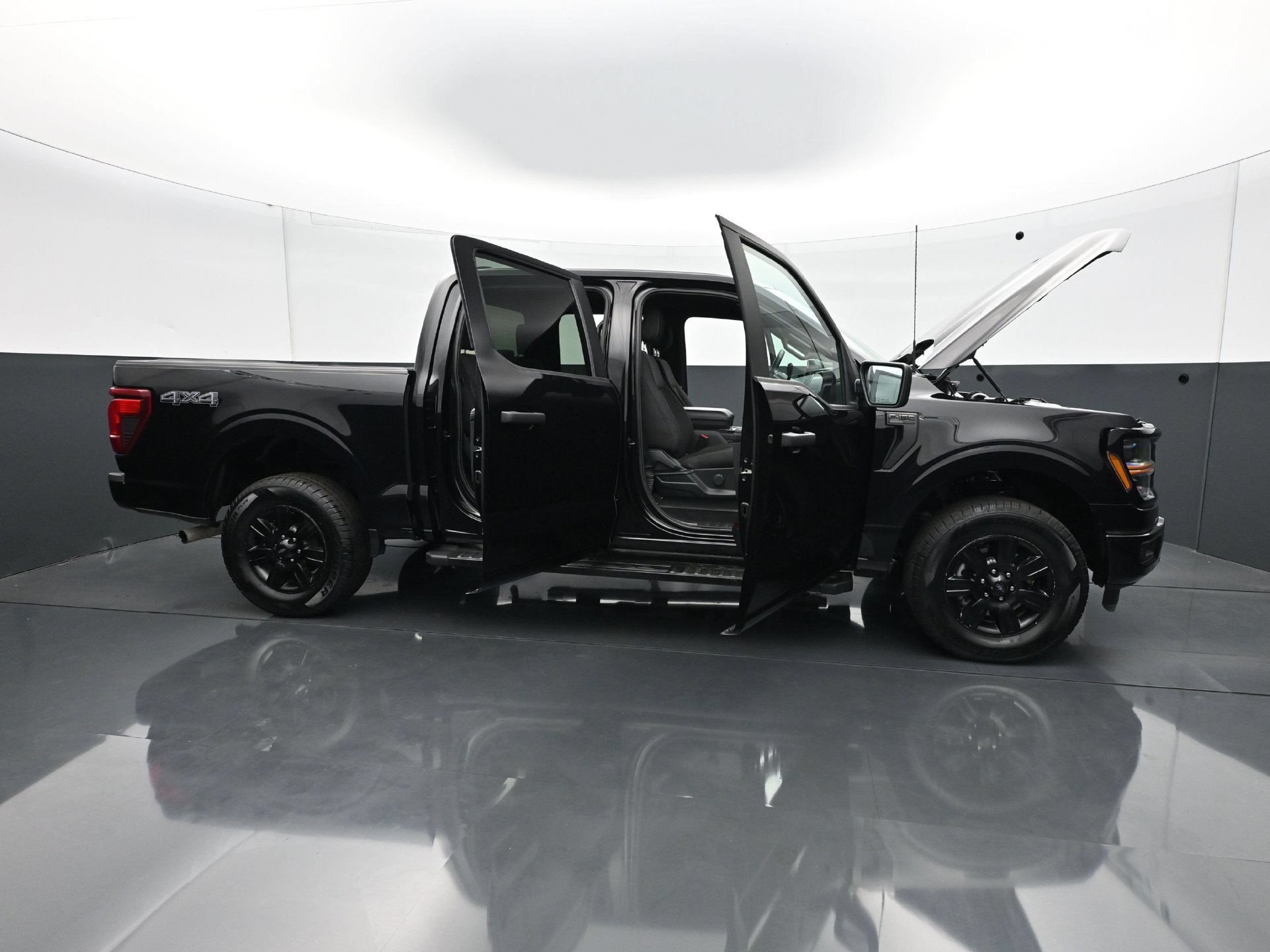 Used 2025 Ford F150 STX w/ STX Black Appearance Package AWD/4WD image 33