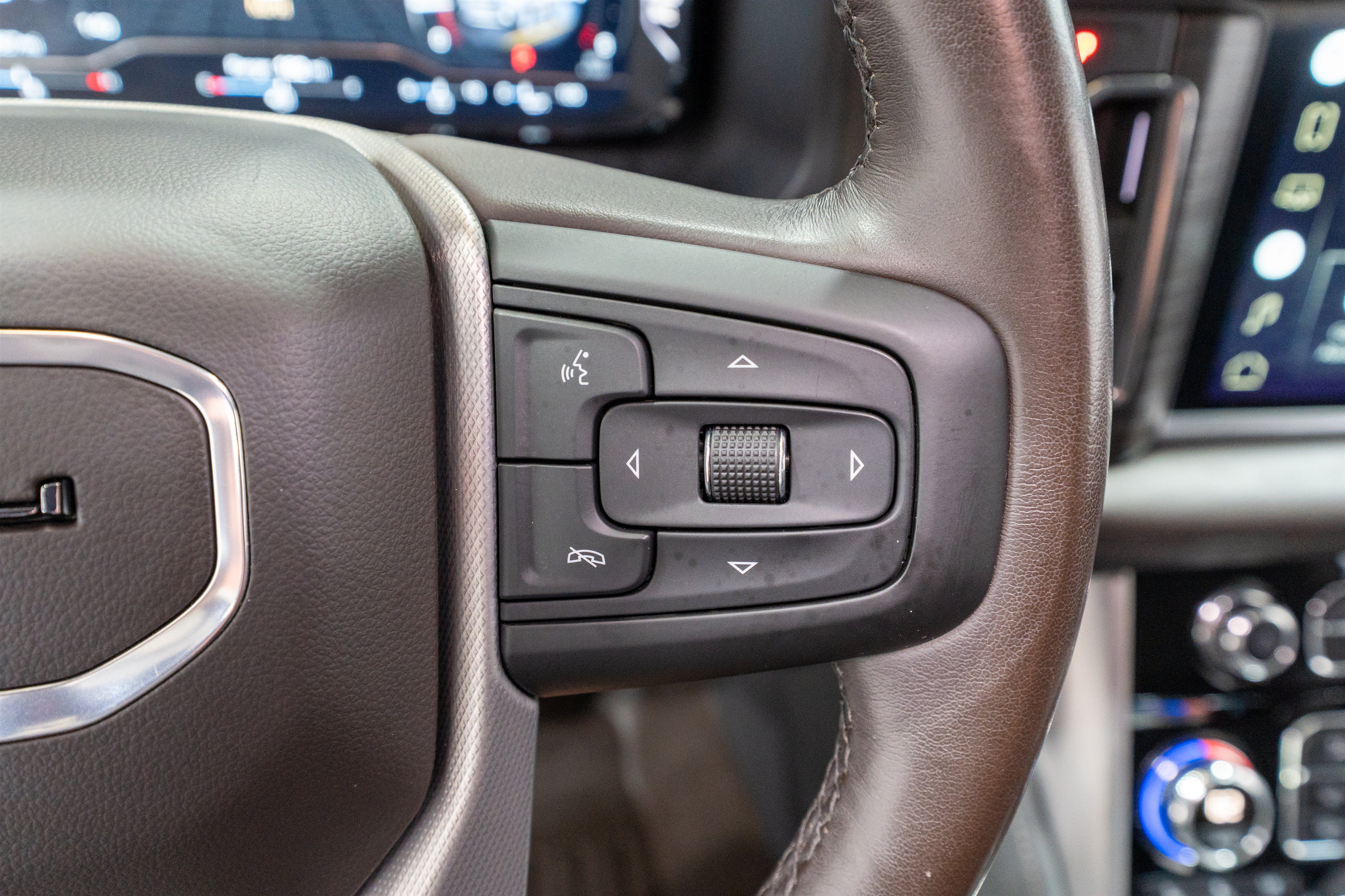Used 2022 GMC Yukon Denali AWD/4WD image 28