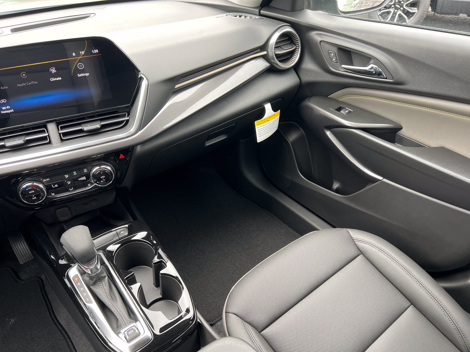 New 2026 Chevrolet Trax ACTIV w/ Sunroof Package FWD image 30