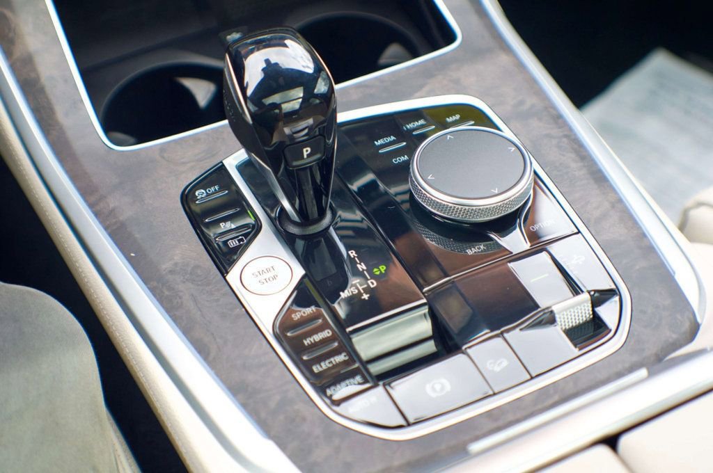 Used 2022 BMW X5 xDrive45e image 29