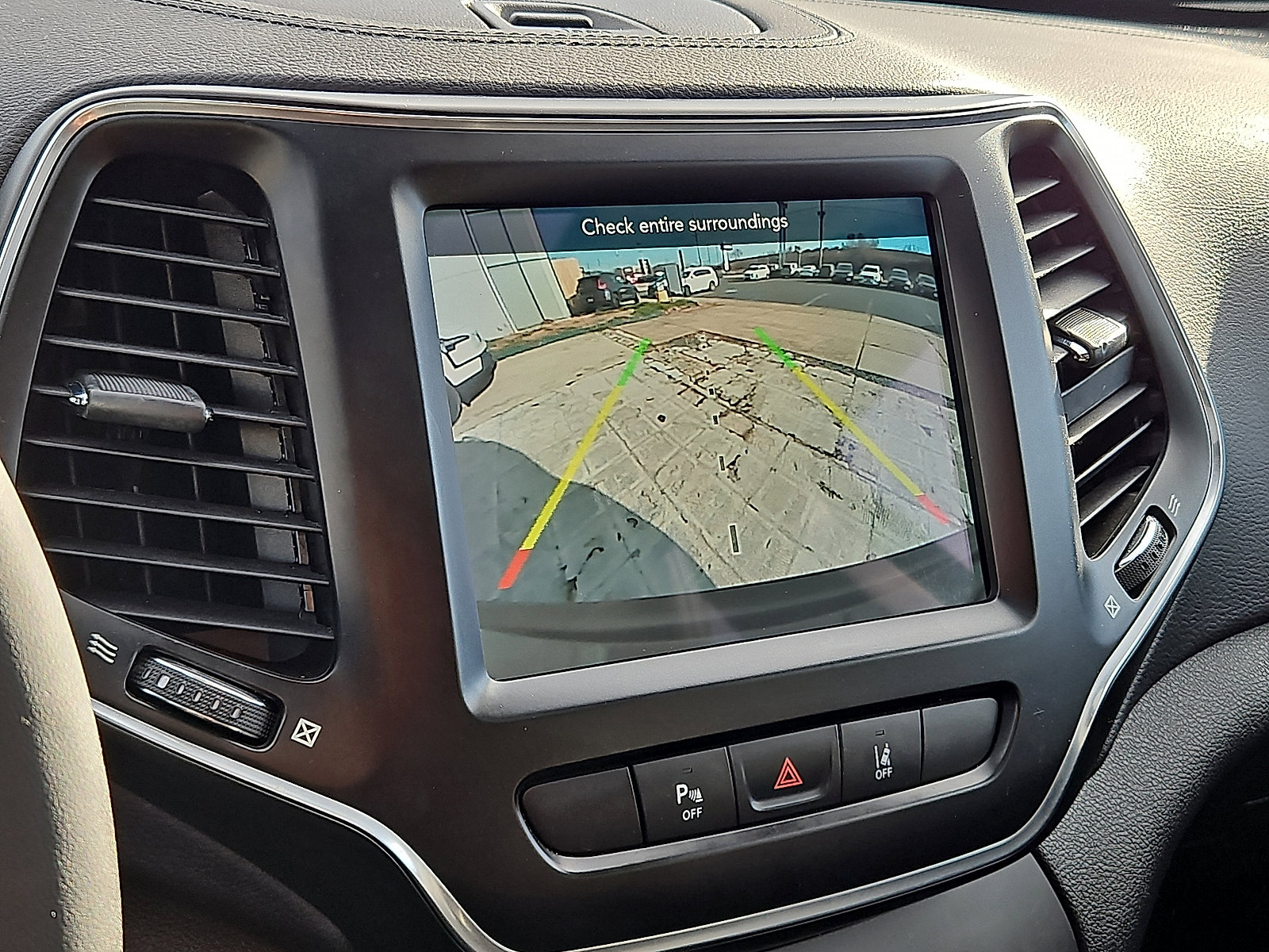 Used 2021 Jeep Cherokee Latitude Lux 80th Anniv w/ Quick Order Package 26U 80TH image 18