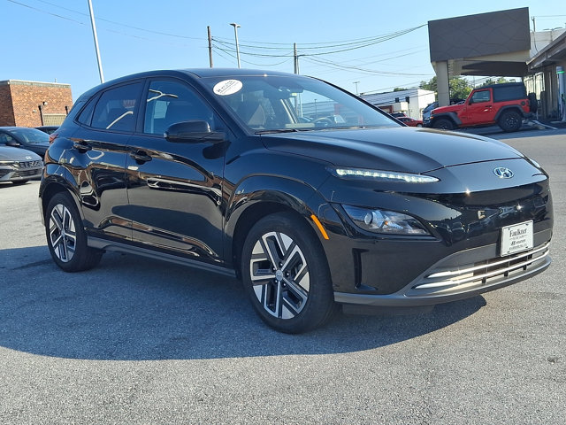 Certified 2023 Hyundai Kona SEL FWD image 6