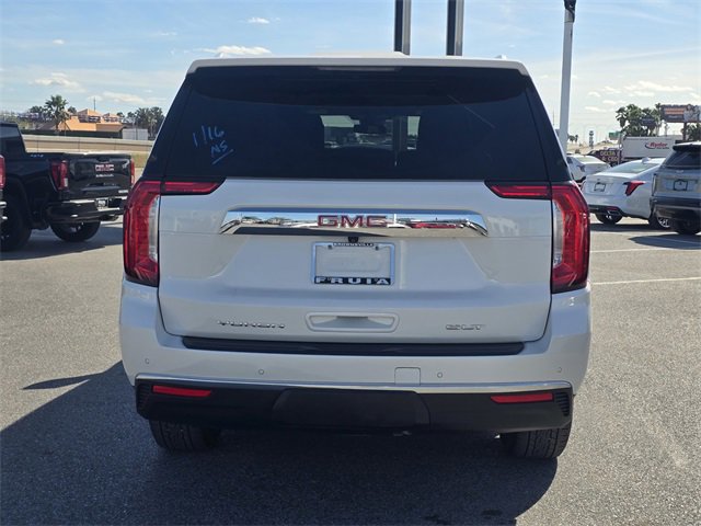 Used 2024 GMC Yukon XL SLT w/ SLT Luxury Package image 6