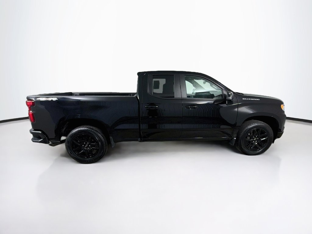 Used 2025 Chevrolet Silverado 1500 RST AWD/4WD image 4