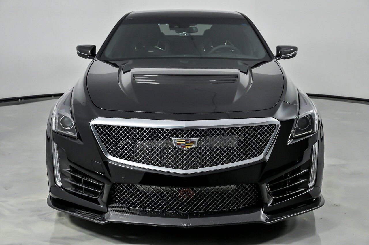 Used 2016 Cadillac CTS V w/ Luxury Package RWD image 5