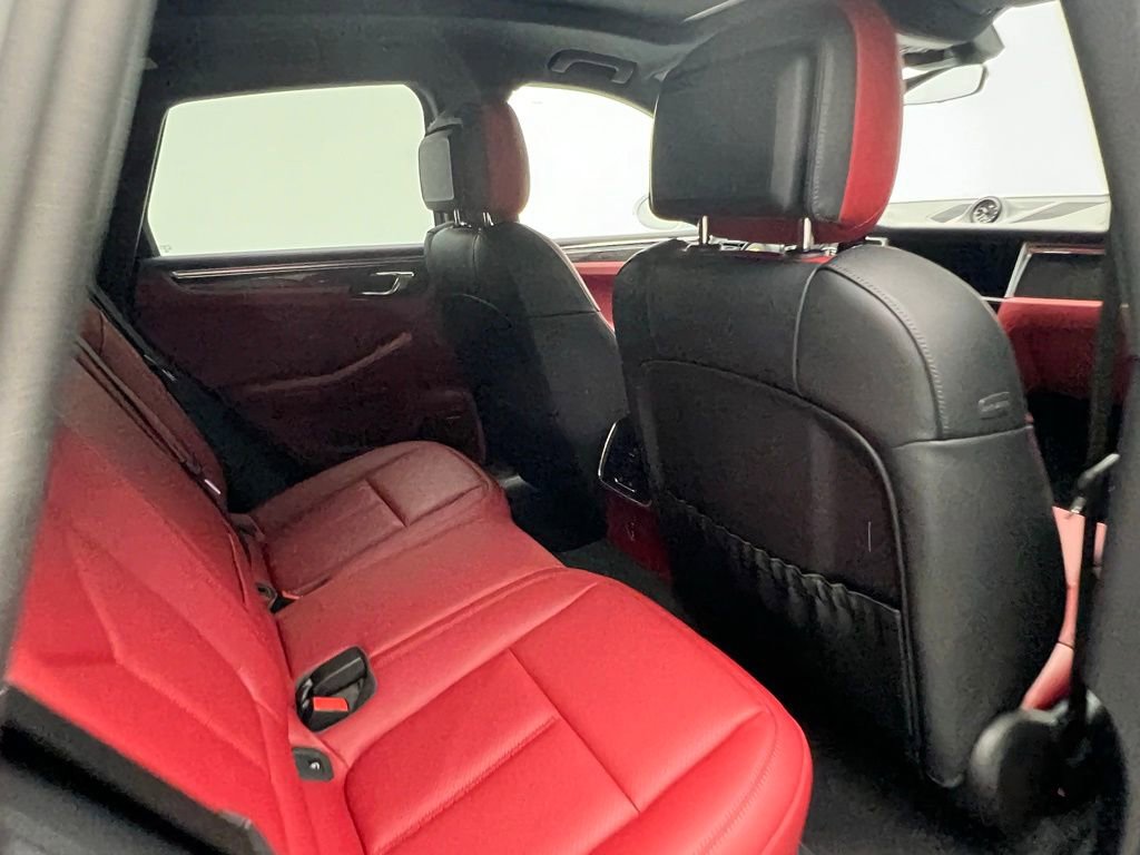 New 2025 Porsche Macan S image 16