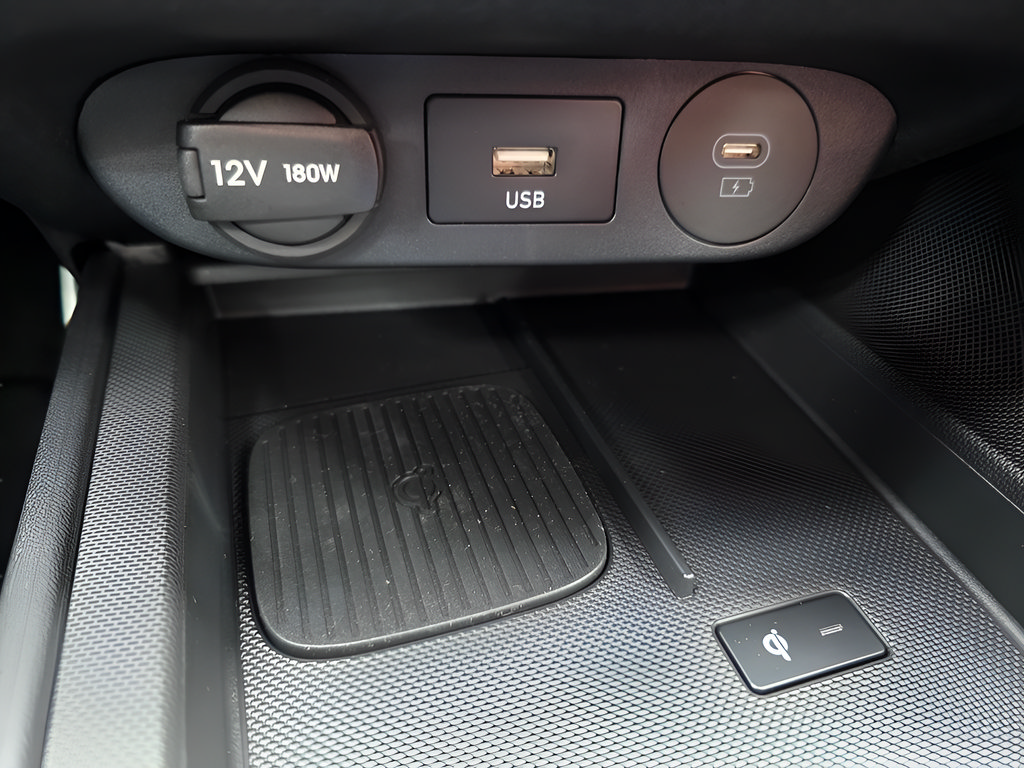 New 2026 Hyundai Elantra Sport w/ Cargo Package FWD image 21