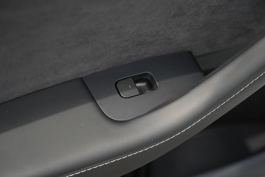 Used 2023 Tesla Model Y AWD image 28