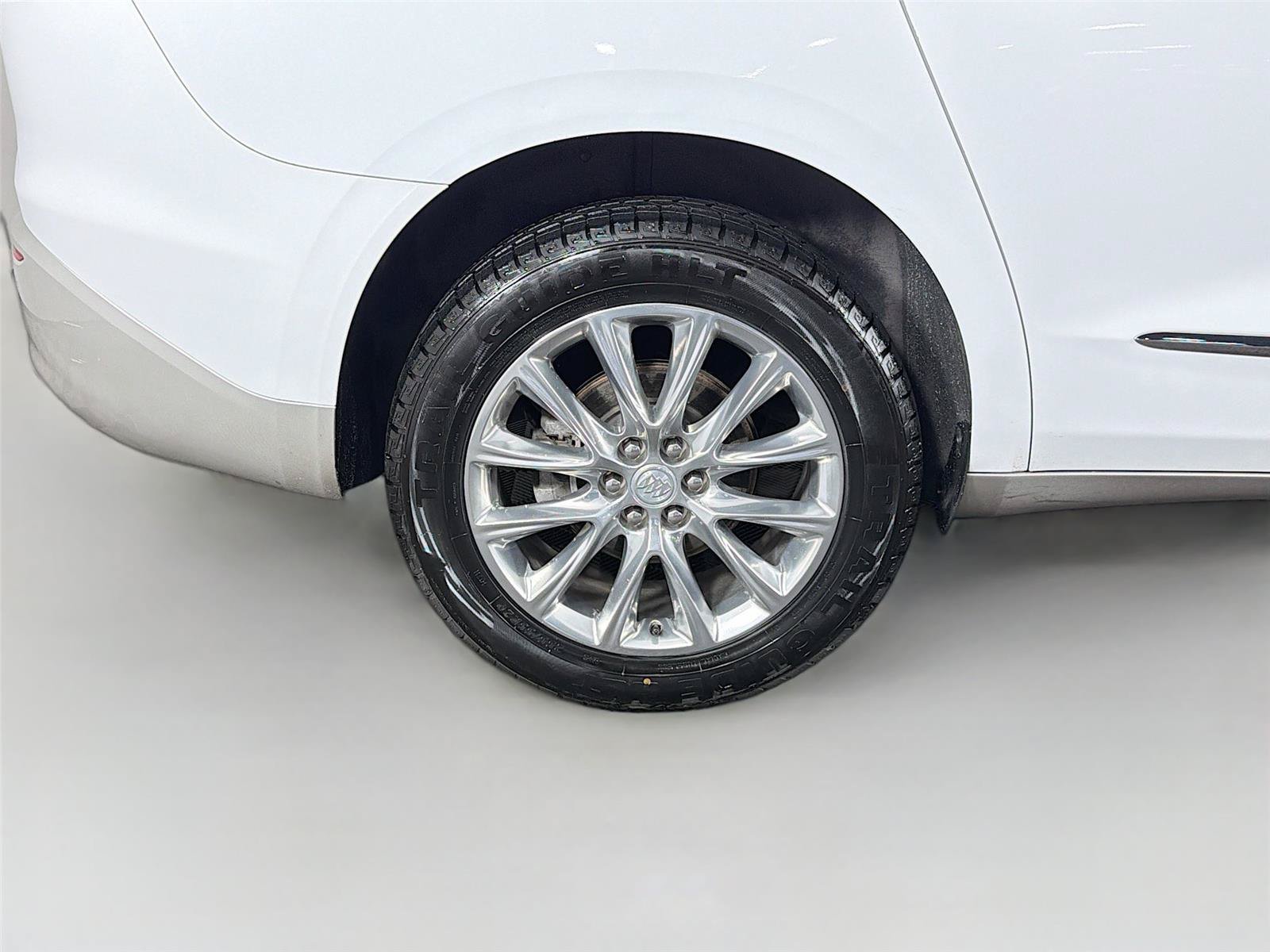 Used 2020 Buick Enclave Essence w/ Sound and Sites Package AWD/4WD image 34