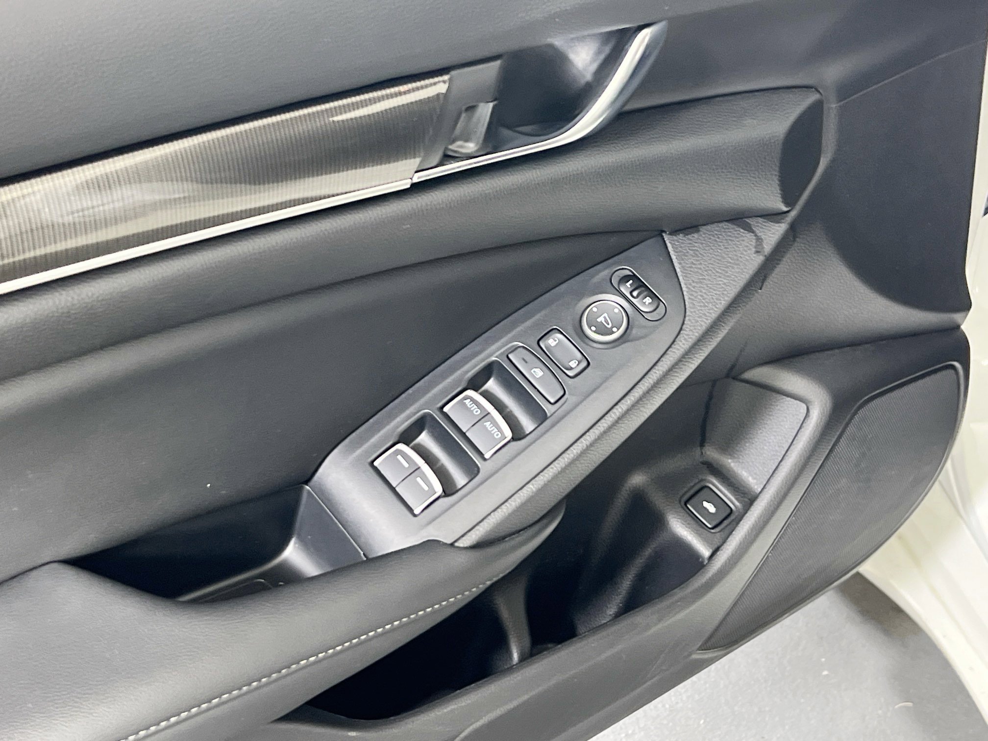 Used 2022 Honda Accord Sport image 17