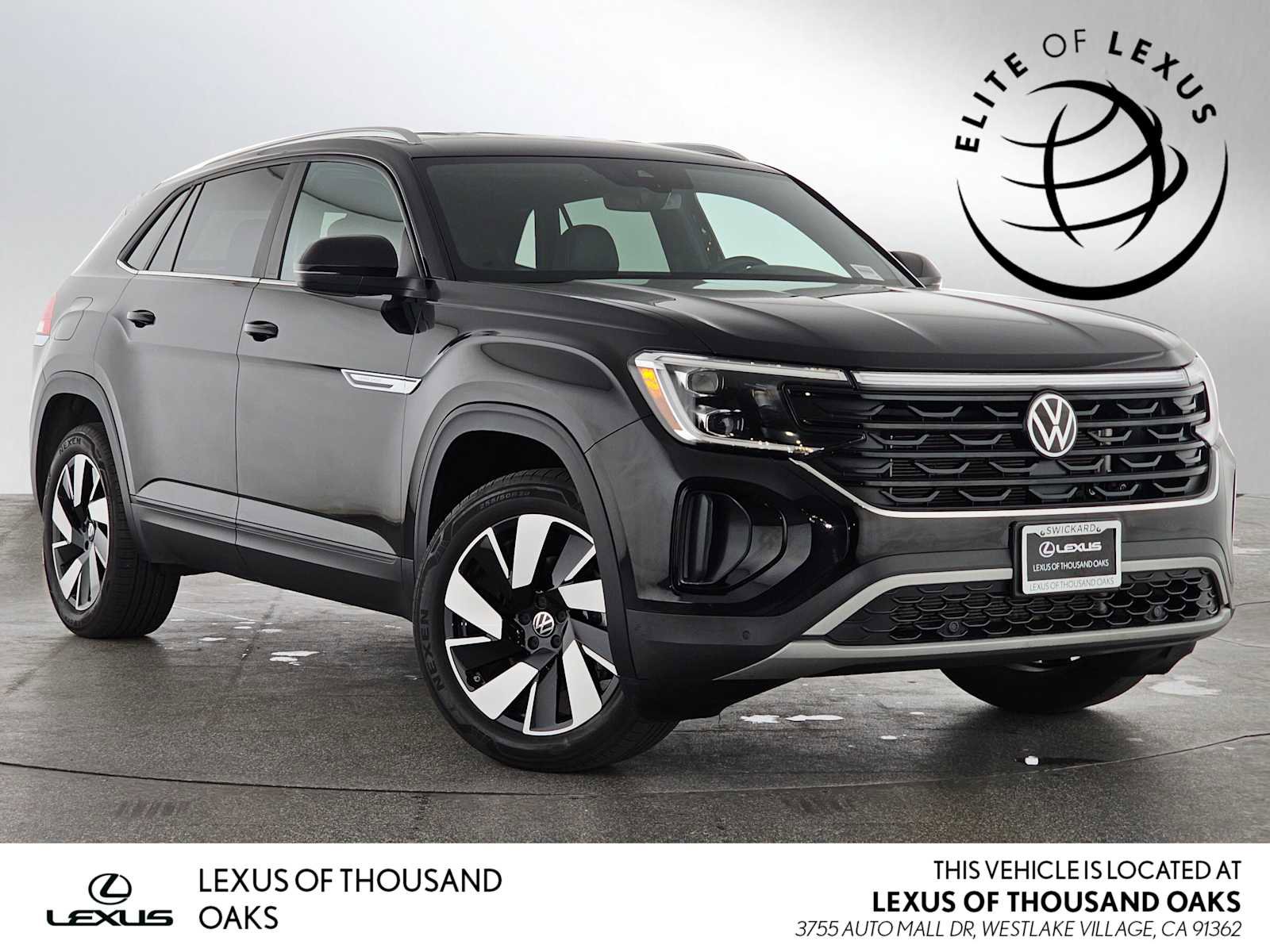 Used 2025 Volkswagen Atlas Cross Sport SE image 1