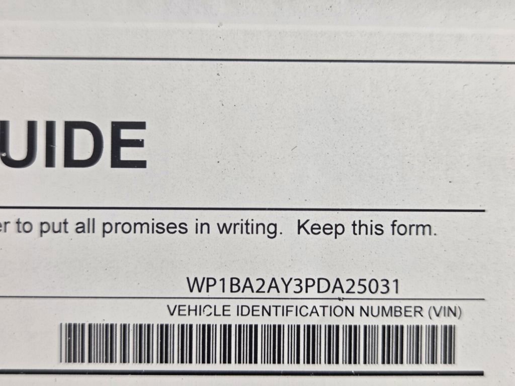 Used 2023 Porsche Cayenne Platinum Edition image 34