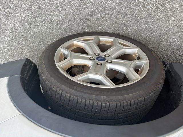 Used 2019 Ford Escape Titanium image 19