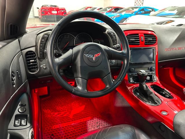 Used 2005 Chevrolet Corvette Coupe w/ Preferred Equipment Group RWD image 7