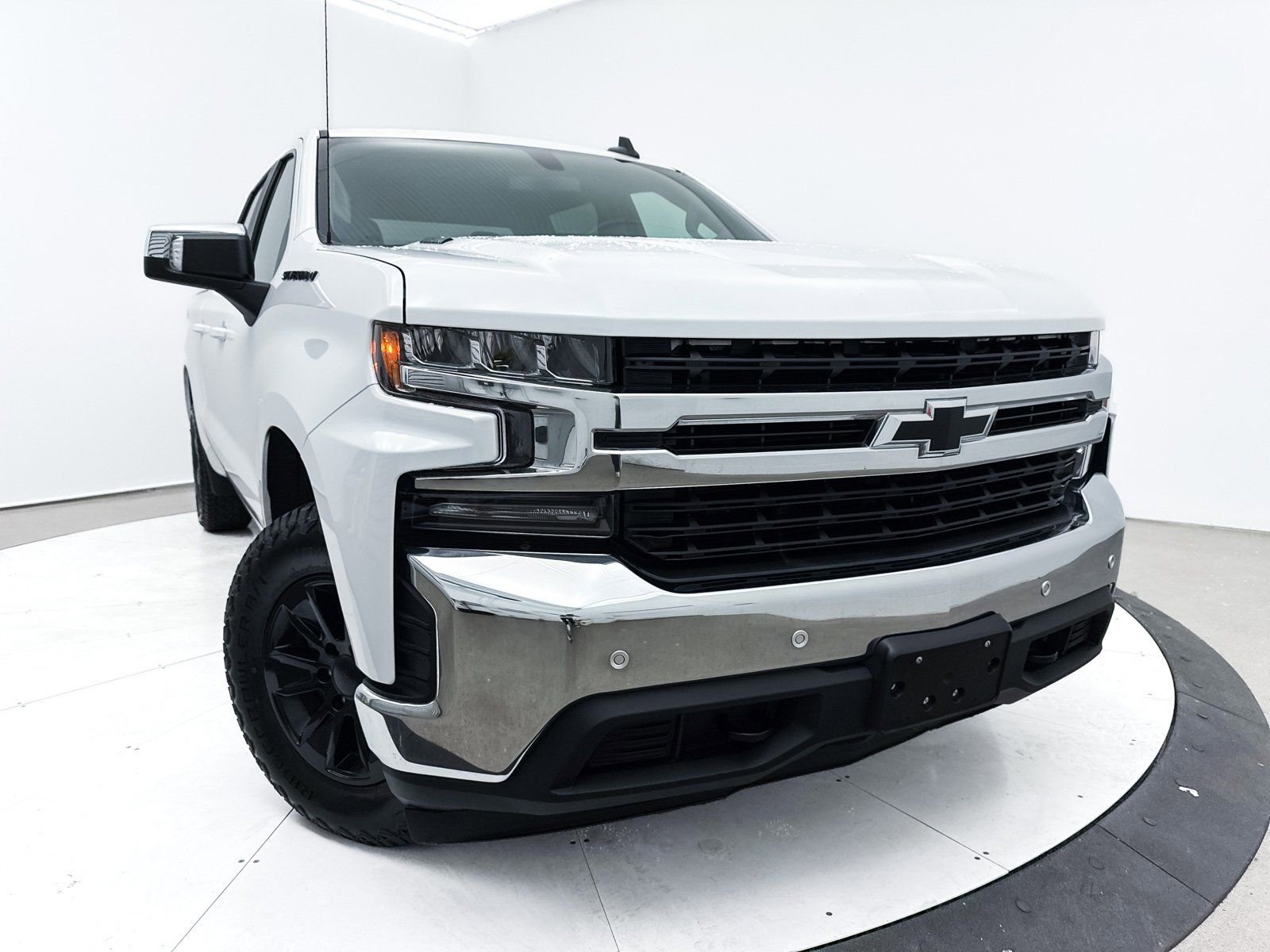 Used 2020 Chevrolet Silverado 1500 LT w/ All-Star Edition image 7