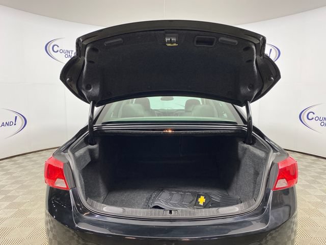 Certified 2018 Chevrolet Impala LT FWD image 25