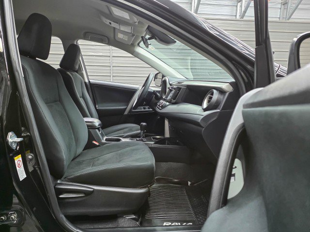 Used 2018 Toyota RAV4 LE w/ All Weather Liner Package AWD/4WD image 14
