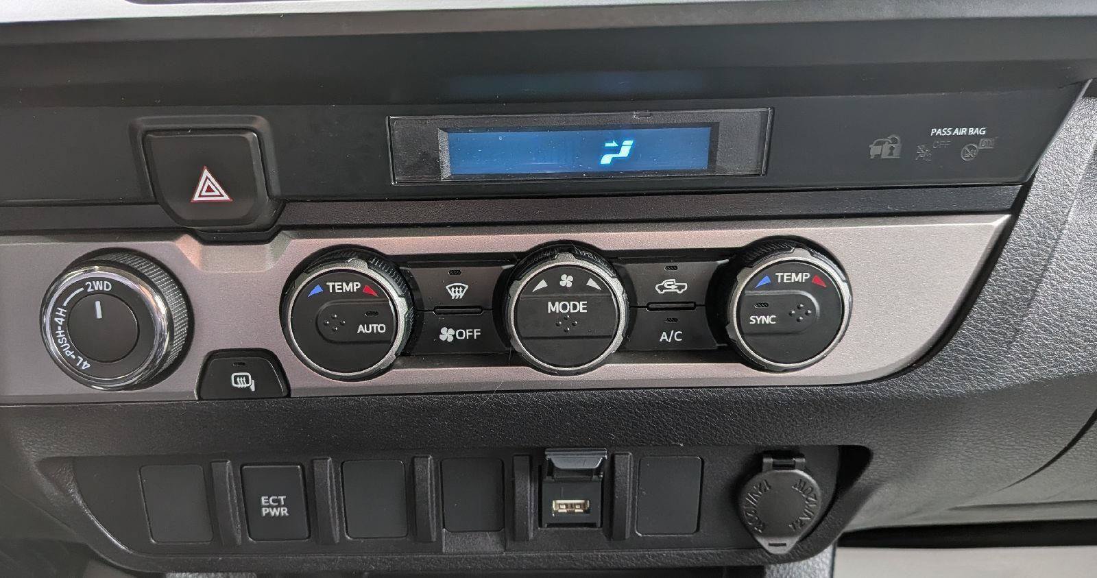 Used 2021 Toyota Tacoma SR AWD/4WD image 18