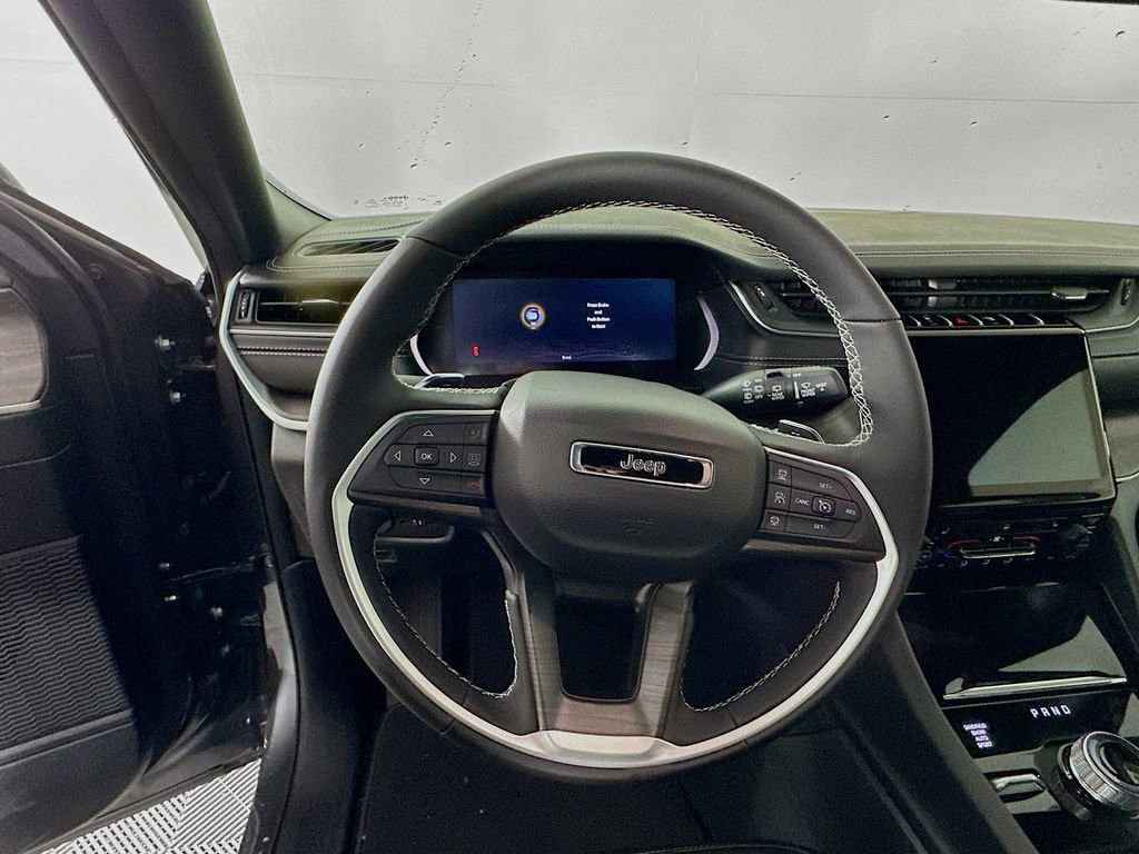 New 2025 Jeep Grand Cherokee Limited image 14