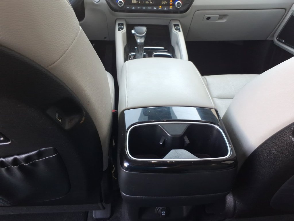 Used 2022 Kia Telluride EX w/ EX Premium Package FWD image 10