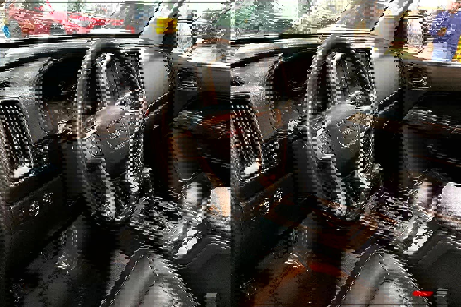 Used 2020 GMC Canyon Denali image 17